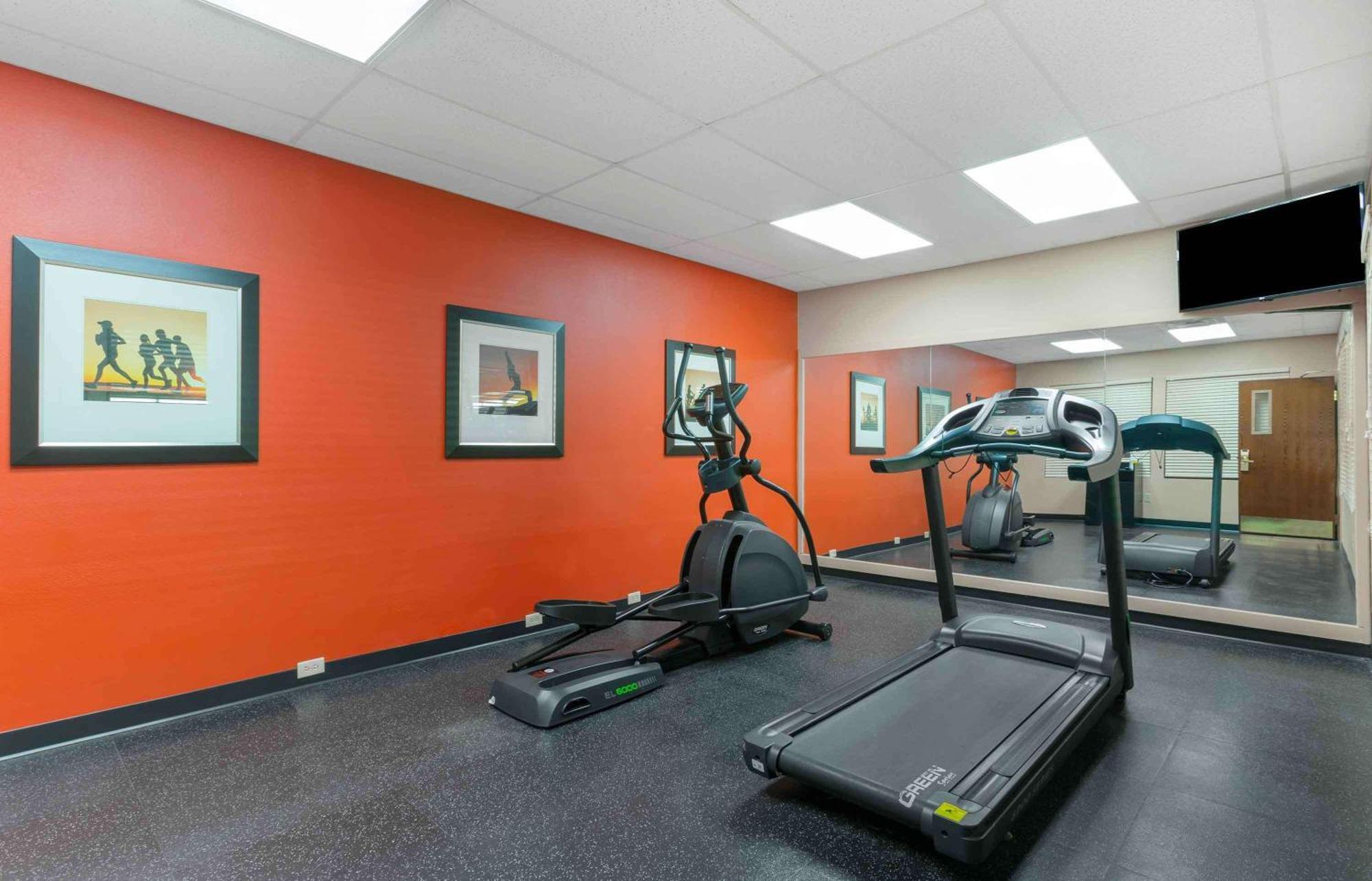 Extended Stay America Suites - Findlay - Tiffin Avenue Buitenkant foto
